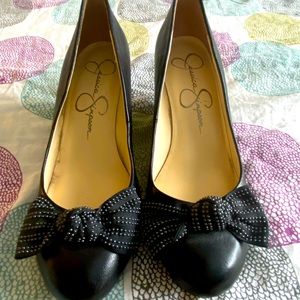 Jessica Simpson black bow heels 8.5m